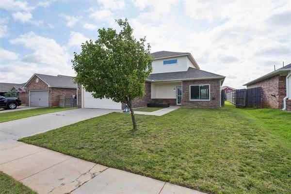 2812 Sunberry WAY, Yukon, OK 73099