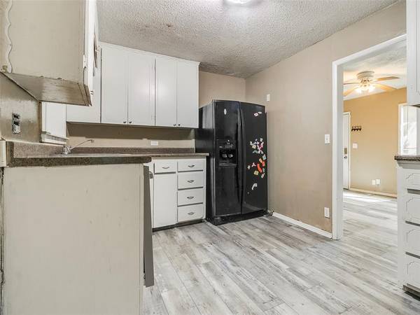407 E Elm ST, Midwest City, OK 73110