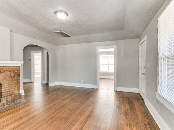 1527 NW 43rd ST, Oklahoma City, OK 73118