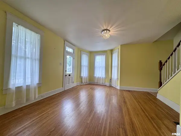 332 S DUDLEY ST, Macomb, IL 61455