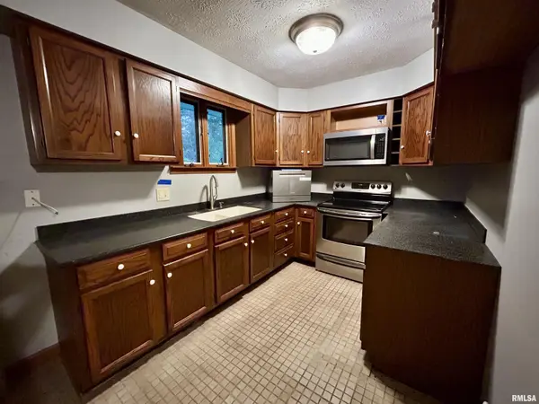 210 E 19TH ST, Metropolis, IL 62960