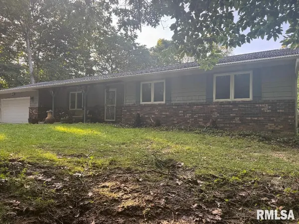 228 E HICKS HOLLOW RD, Chillicothe, IL 61523
