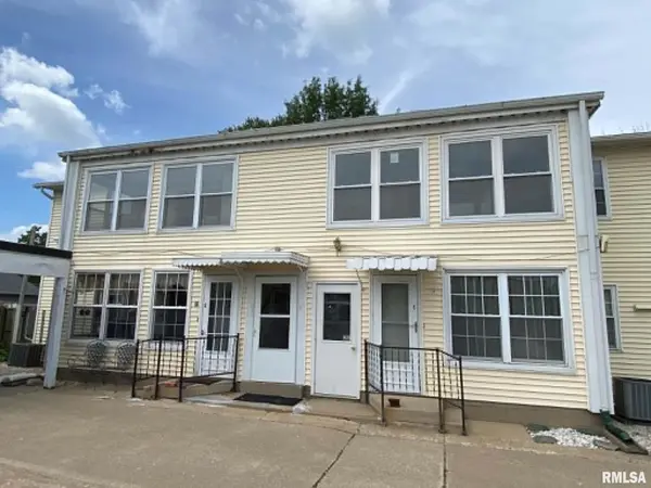15 S AVENUE B #4, Canton, IL 61520