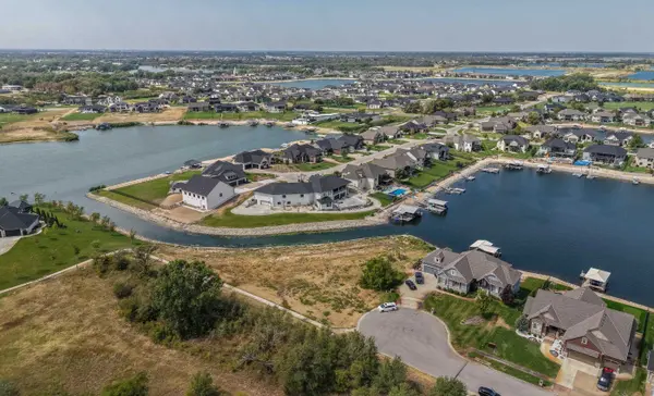 4524 W Shoreline, Wichita, KS 67205