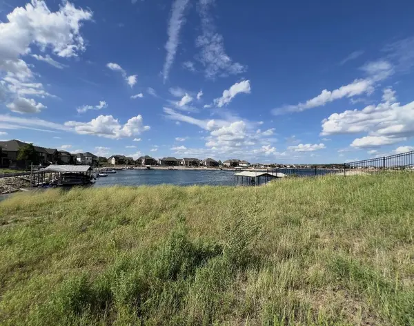 4524 W Shoreline, Wichita, KS 67205