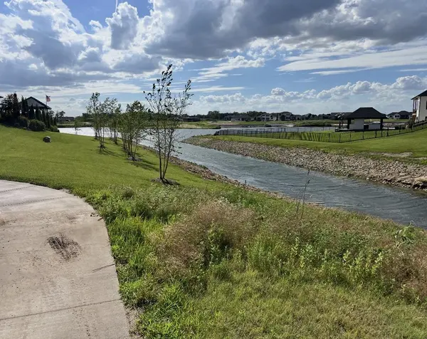 4524 W Shoreline, Wichita, KS 67205