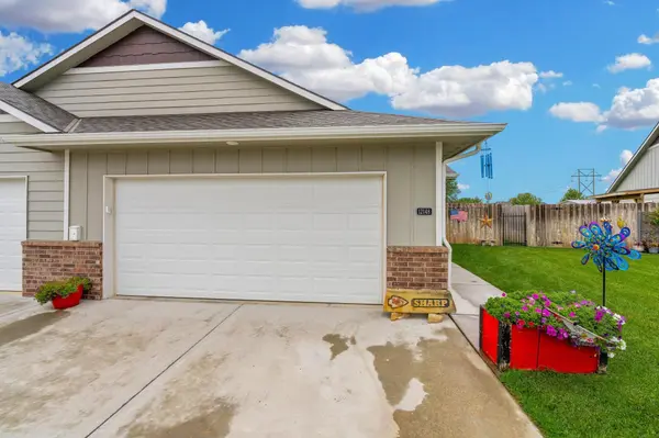 12148 W 33rd St N, Wichita, KS 67205