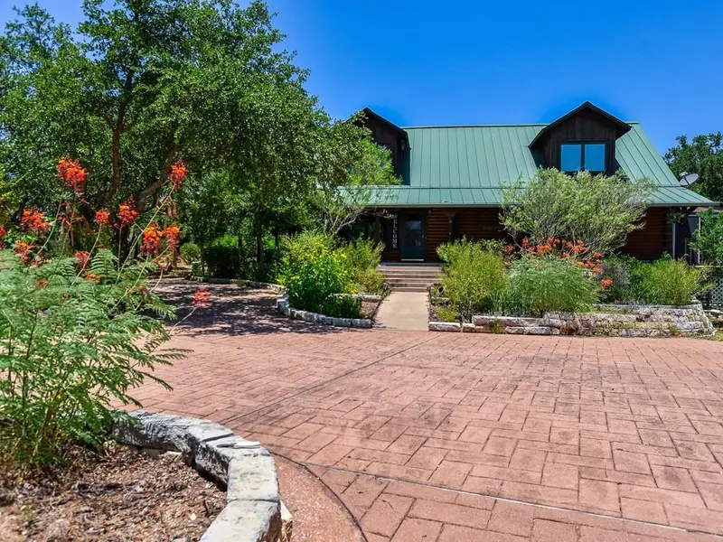 254 MIDDLETON RD, Spicewood, TX 78669
