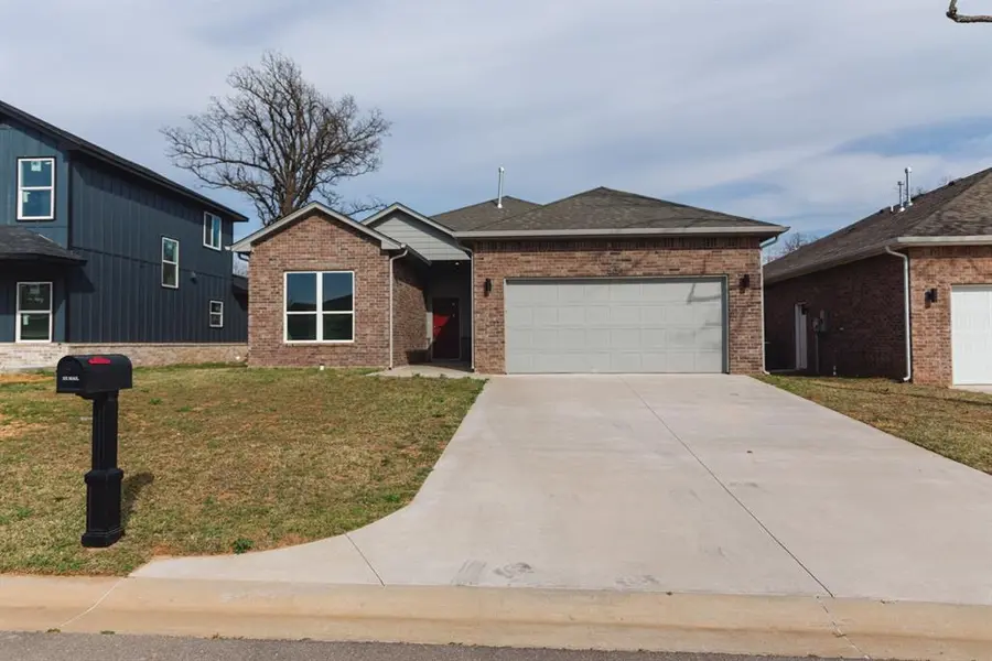 504 Remington AVE, Jones, OK 73049
