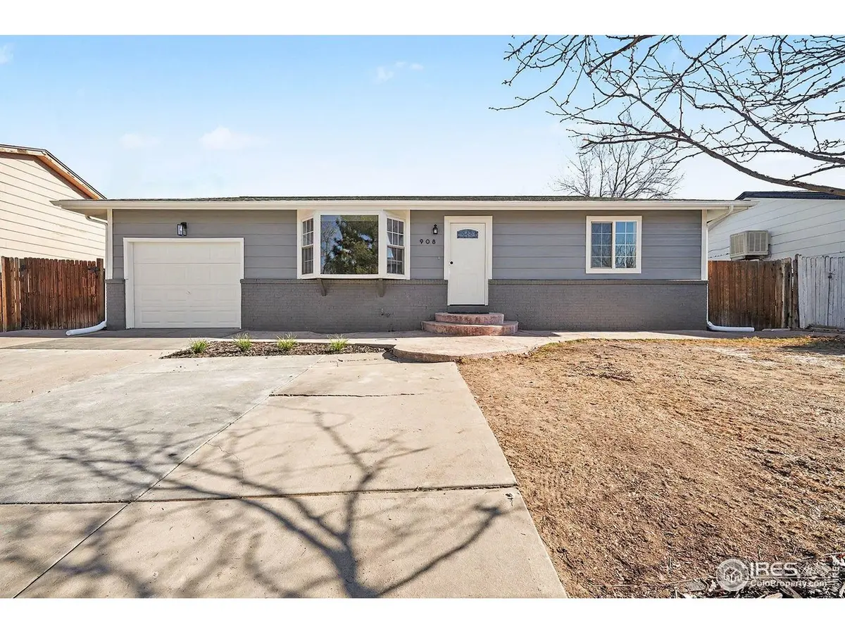 908 Applewood, Fort Lupton, CO 80621