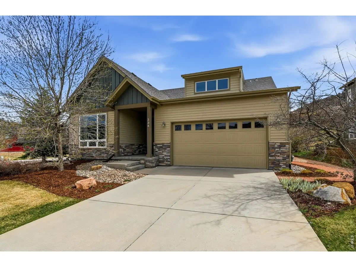 334 McConnell, Lyons, CO 80540