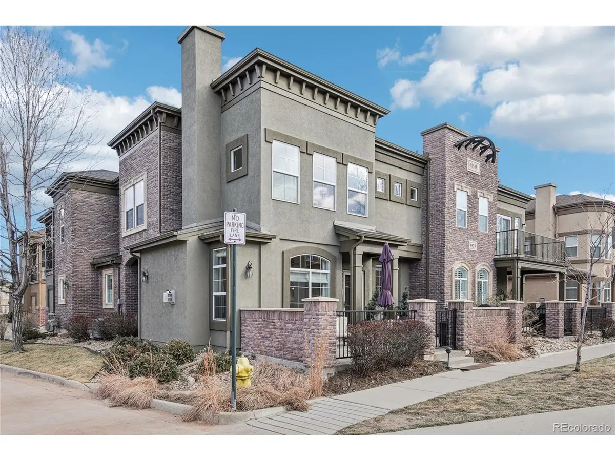 9528 Cedarhurst #B, Highlands Ranch, CO 80129