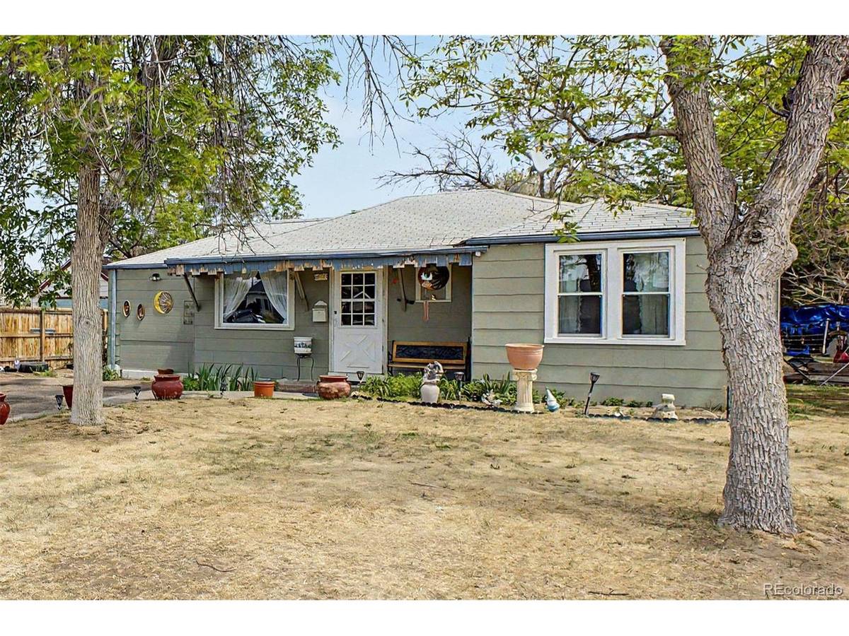 6830 Olive, Commerce City, CO 80022