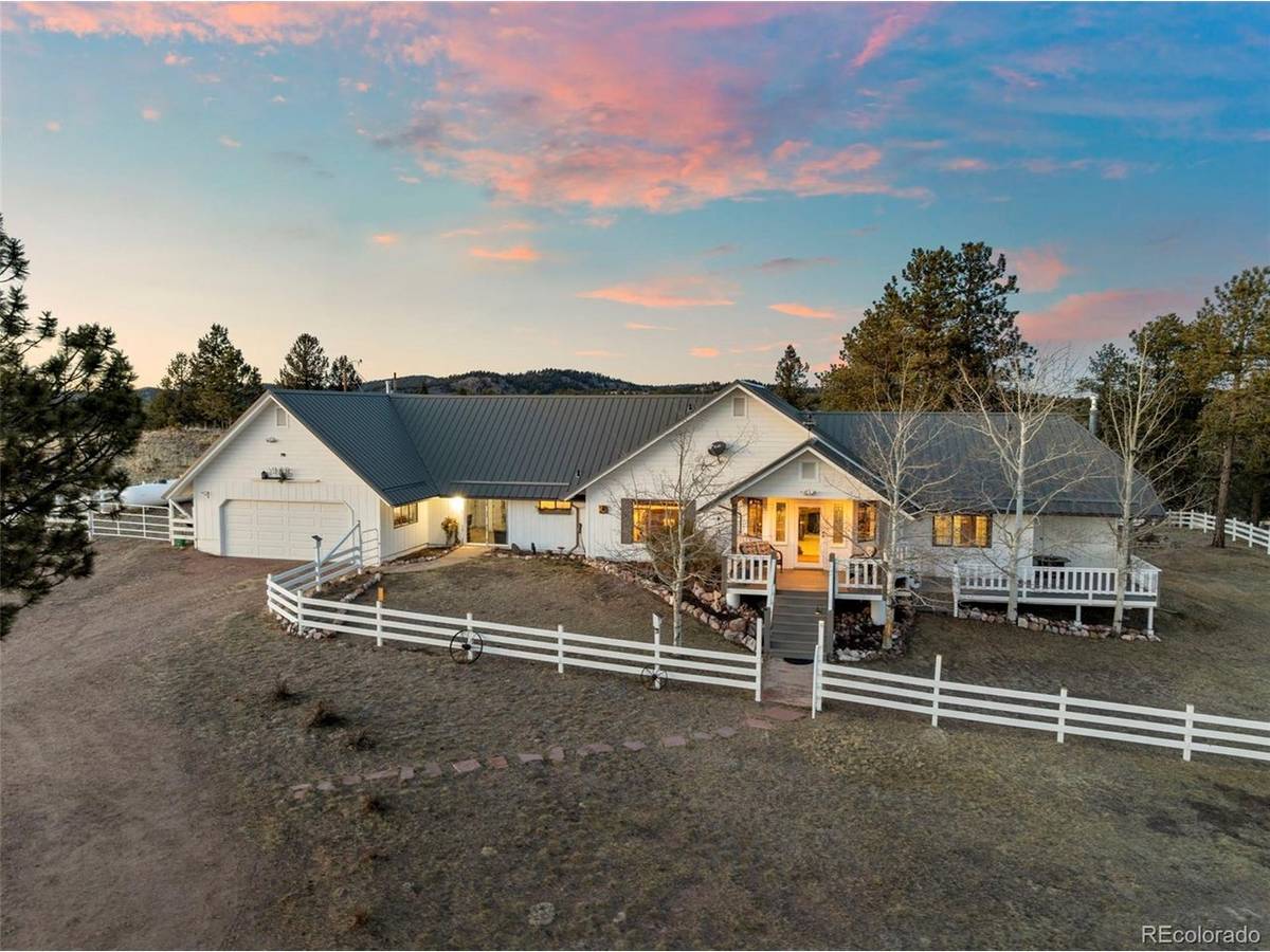 537 Chapparal, Florissant, CO 80816