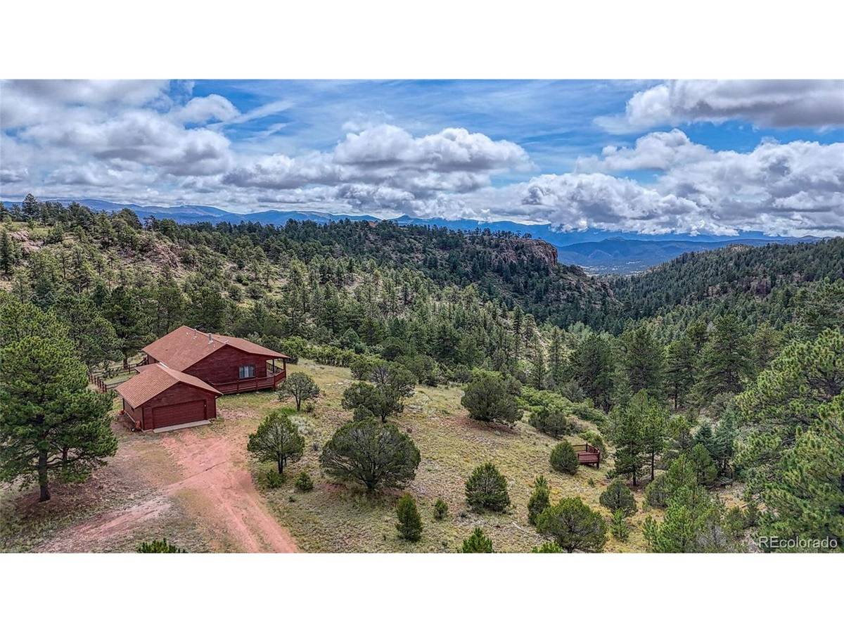 62 Cheyenne, Florissant, CO 80816