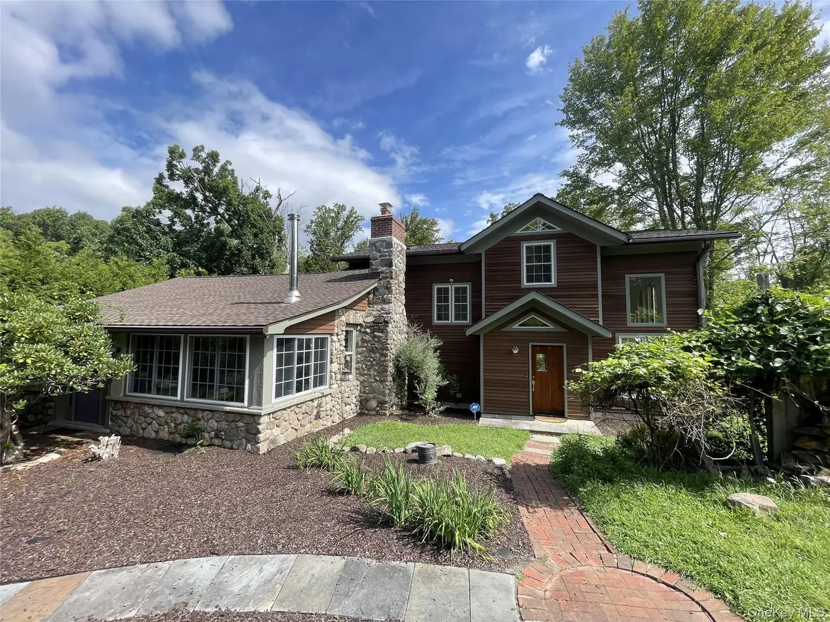 55 Interlochen Pkwy, Monroe, NY 10950