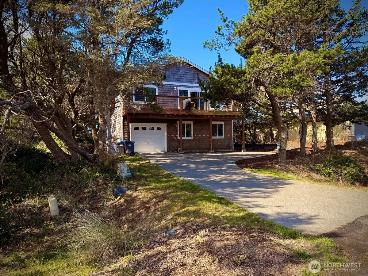 459 S Bel Air LOOP, Ocean Shores, WA 98569