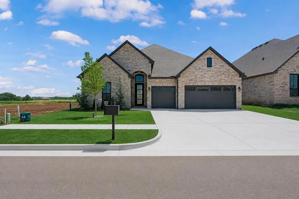 19400 S Country DR, Edmond, OK 73012