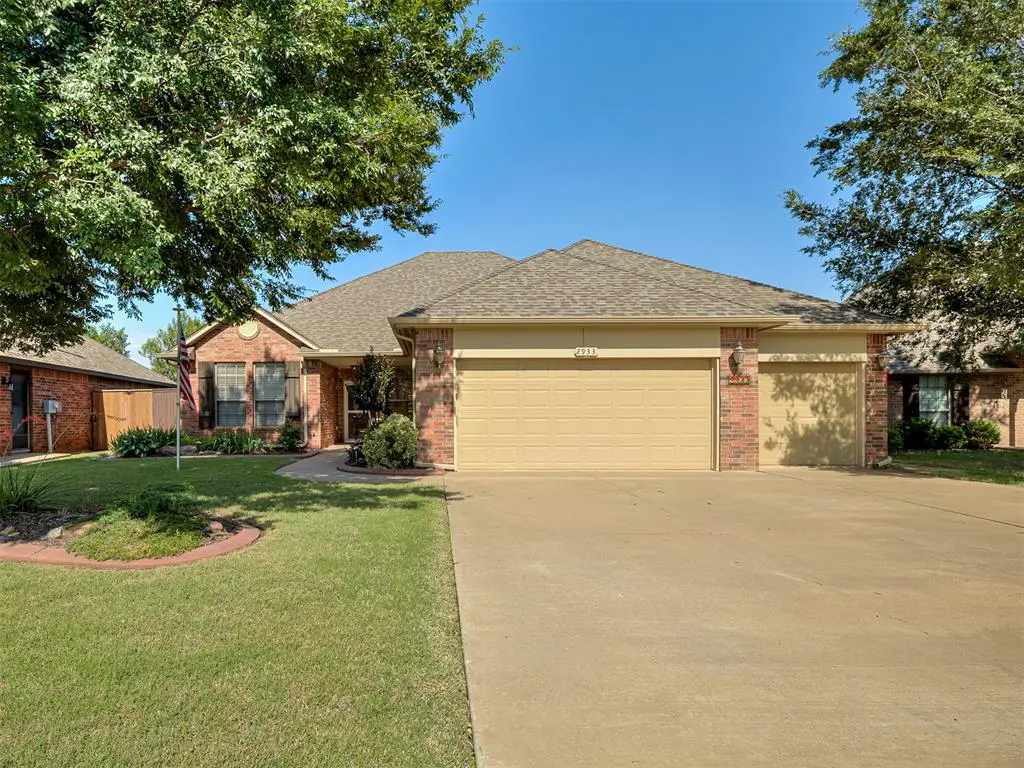 2933 Firewheel RD, Edmond, OK 73013