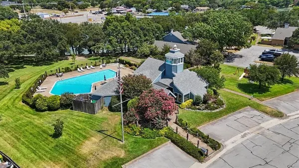 8212 Mountain Lake Court, Fort Worth, TX 76179