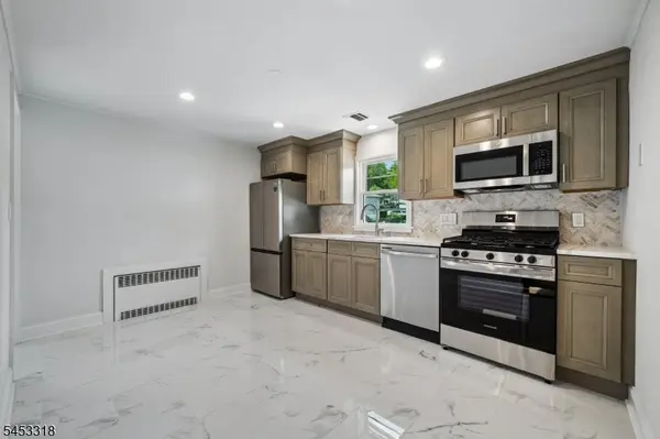 69 Broad St, Summit City, NJ 07901