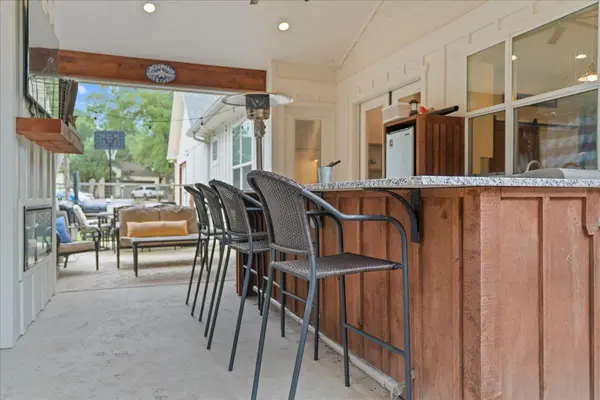 1 Agarita CIR, Wimberley, TX 78676