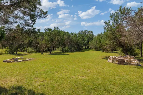 121 Esperanza Petal Pass, Liberty Hill, TX 78642