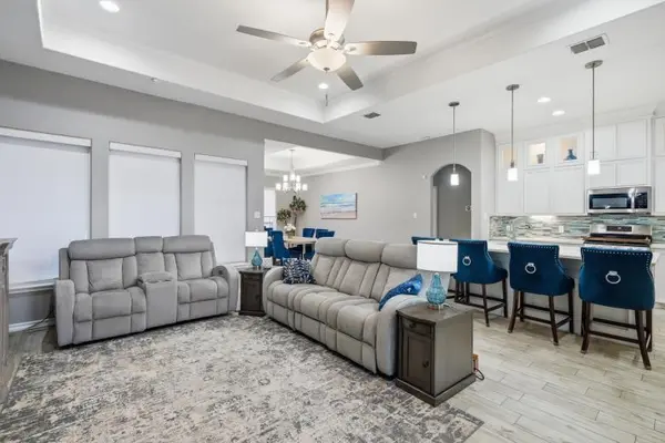 7961 Snake River DR, Corpus Christi, TX 78414