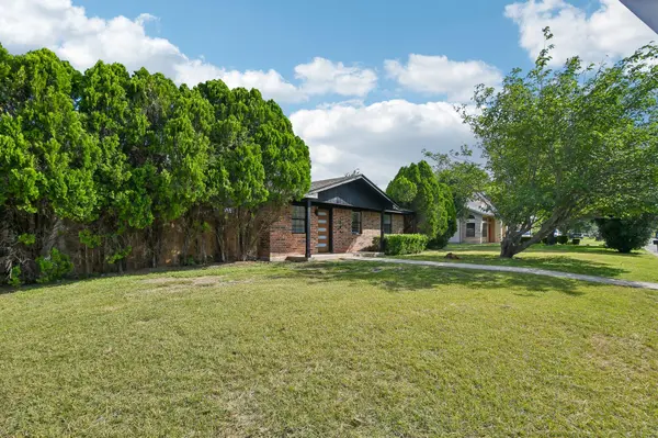 1204 Southwalk ST, Georgetown, TX 78626