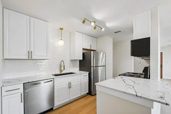 1204 Southwalk ST, Georgetown, TX 78626