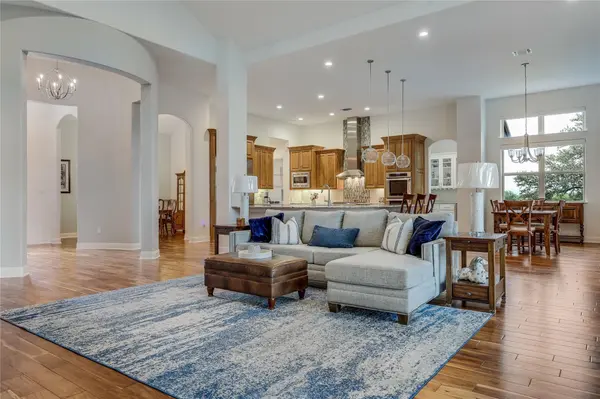 328 Ringtail Stream DR, Austin, TX 78738
