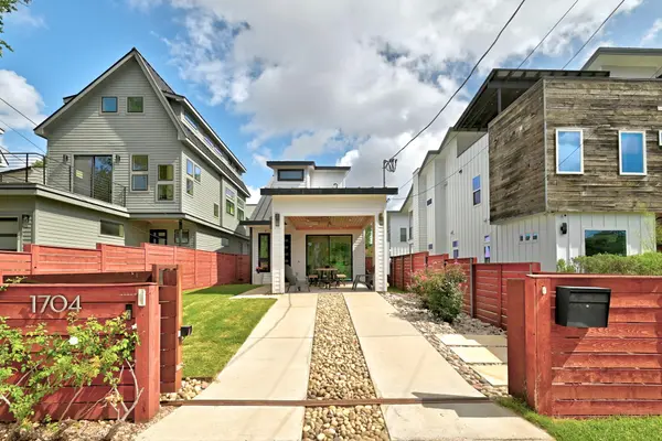 1704 E 13th ST #B, Austin, TX 78702