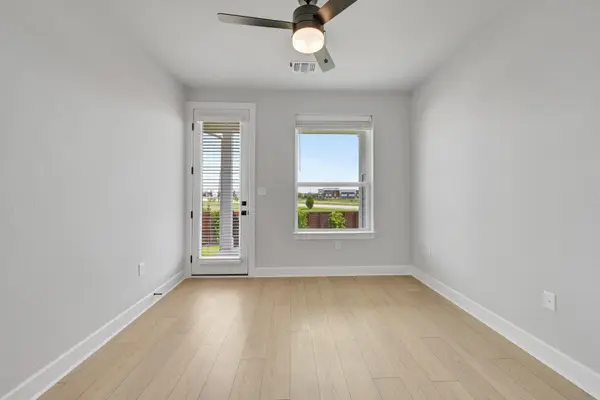 5610 Forks RD, Austin, TX 78747