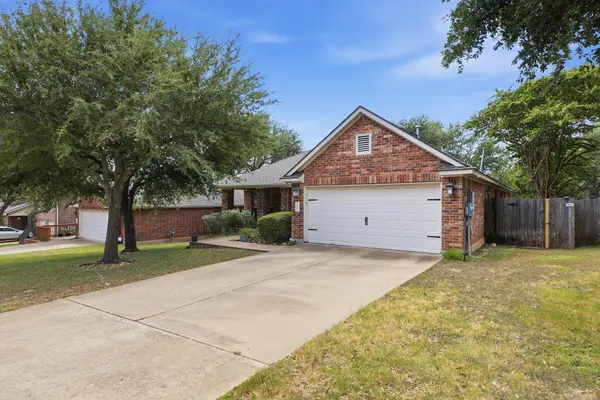 2409 Silver Spur LN, Leander, TX 78641