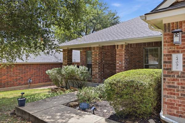 2409 Silver Spur LN, Leander, TX 78641