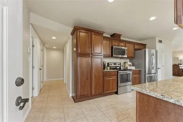 833 Sandy Mountain DR, Llano, TX 78643