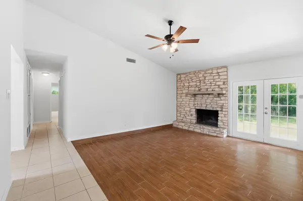 10218 Missel Thrush DR, Austin, TX 78750