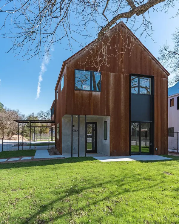 915 Tillery ST #A, Austin, TX 78702