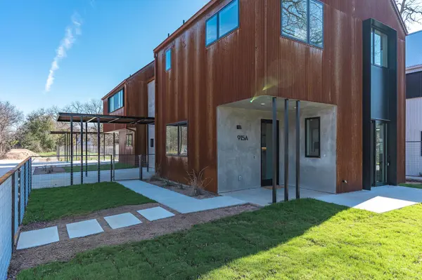 915 Tillery ST #A, Austin, TX 78702