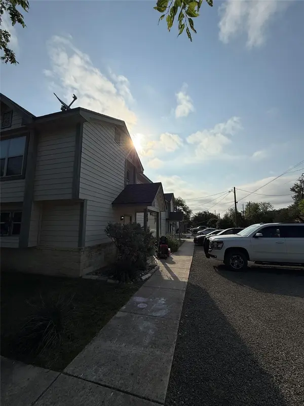 900 Pecan ST #203, Blanco, TX 78606