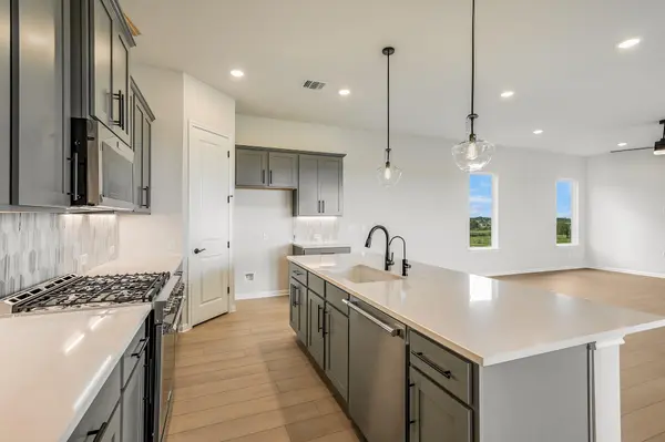 8601 Dongan DR, Austin, TX 78744