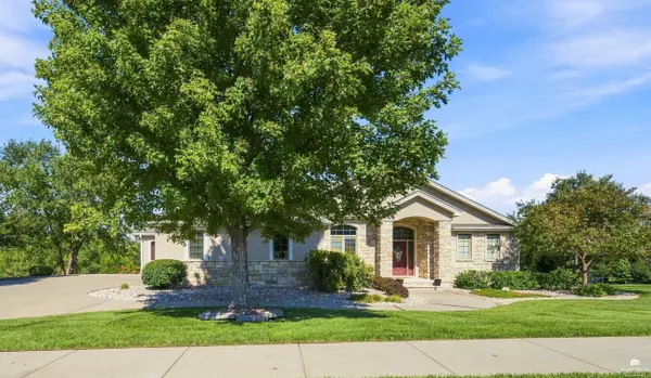 3616 Vanesta DR, Manhattan, KS 66503