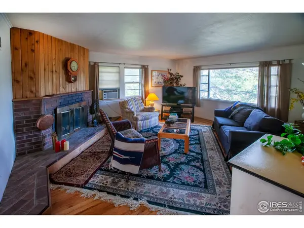 610 University, Boulder, CO 80302