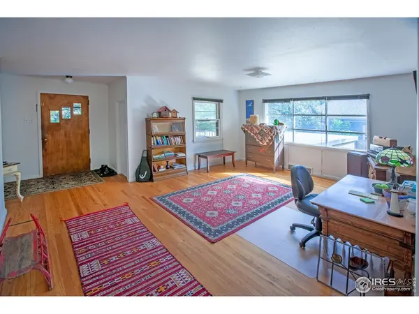 610 University, Boulder, CO 80302