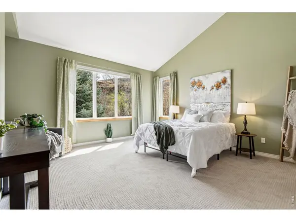 334 McConnell, Lyons, CO 80540