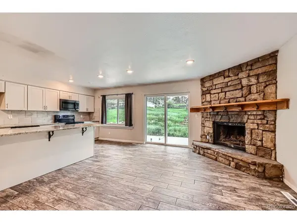 679 S Pearl, Elizabeth, CO 80107