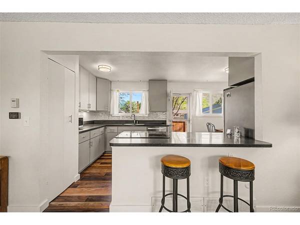 18962 W 60th, Golden, CO 80403