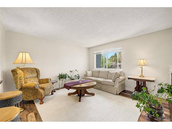 18962 W 60th, Golden, CO 80403