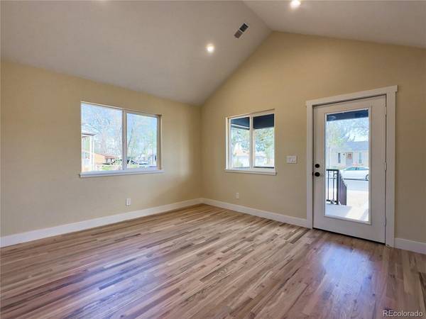 8071 Jasmine, Dupont, CO 80024