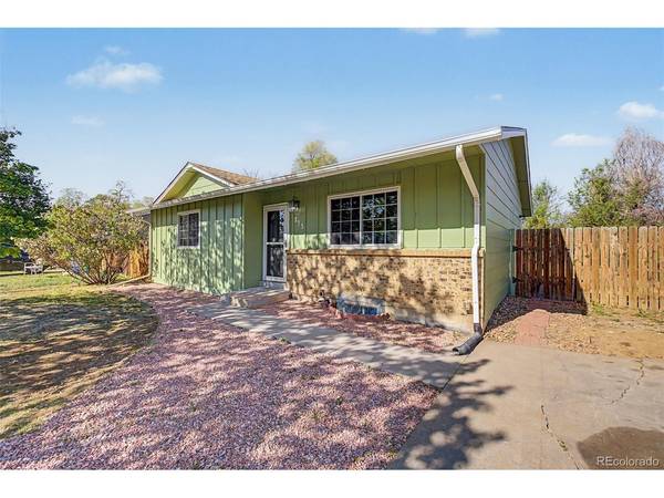 875 Memphis, Aurora, CO 80011